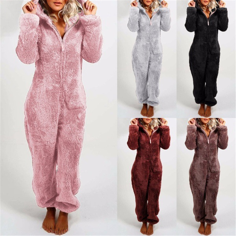 Dames warme pluche winter jumpsuit met lange mouwen, ideaal als comfortabele pyjama of huispak.