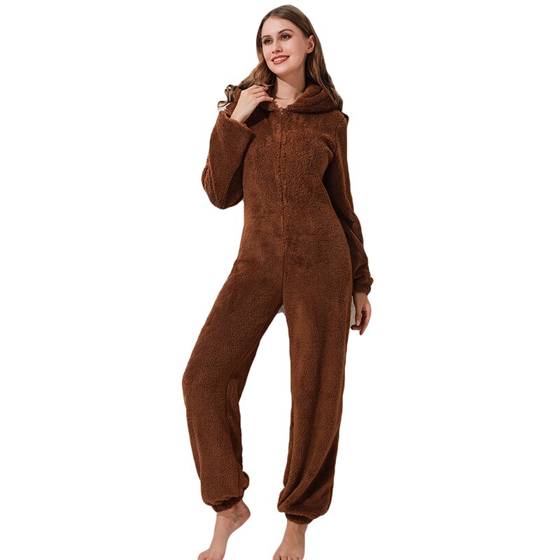 Zachte dames pluche winterpyjama met lange mouwen, een comfortabele en warme jumpsuit voor koude dagen.