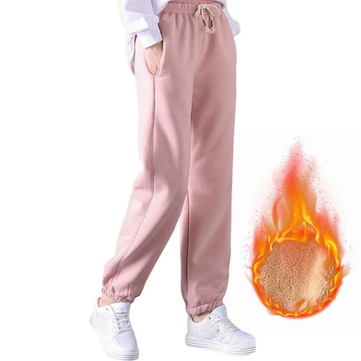Zachte pluchebroek voor dames, perfect als comfortabele loungewear of warme winterkleding.