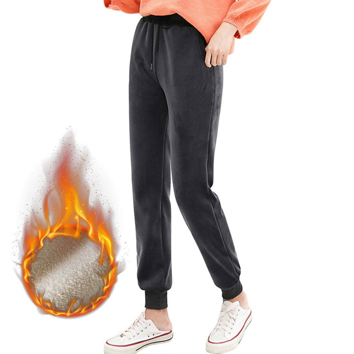 Comfortabele fleecebroek voor dames, heerlijk zacht en warm, ideaal voor koude winterdagen.