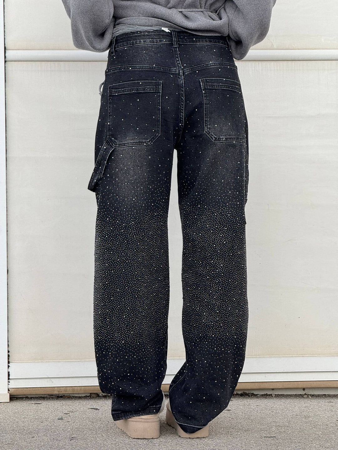 Festival dames jeans met glitter strass en wijde pijpen. Ultiem comfort en stijl.