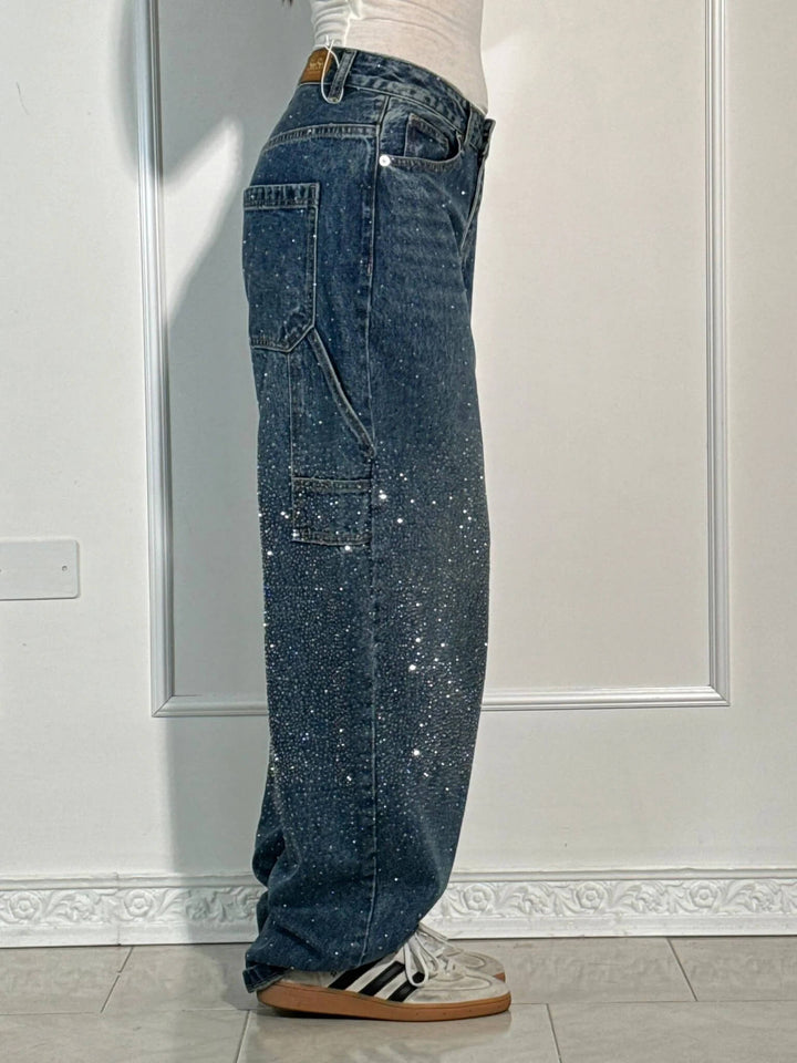 Trendy Hoymans wideleg jeans voor dames, versierd met glinsterende strass-steentjes.