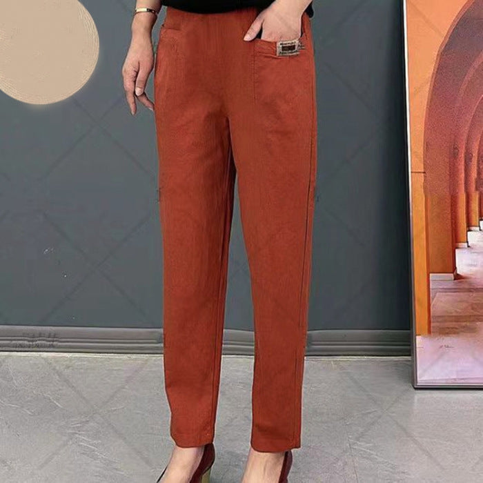 Comfortabele dames zomerbroek Linnea met stretch tailleband, ideaal voor reizen en dagelijks gebruik.