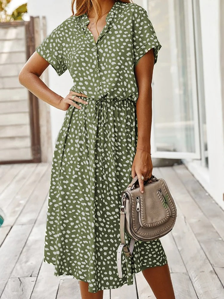 Luchtige en comfortabele zomerjurk voor dames, ideaal als casual strandjurk.