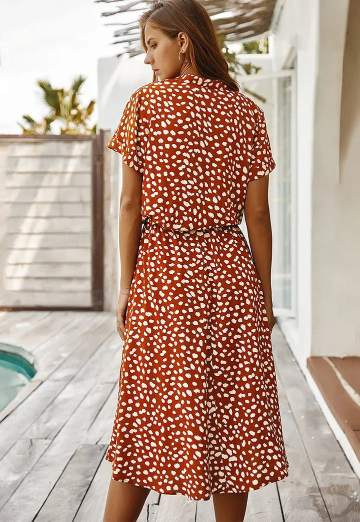 Casual dames jurk met fleurige print, ademend en comfortabel, ideaal voor de zomer.
