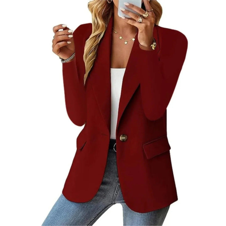 Stijlvolle effen damesblazer: ideaal voor kantooroutfit, maar ook casual te dragen. Moderne mode.