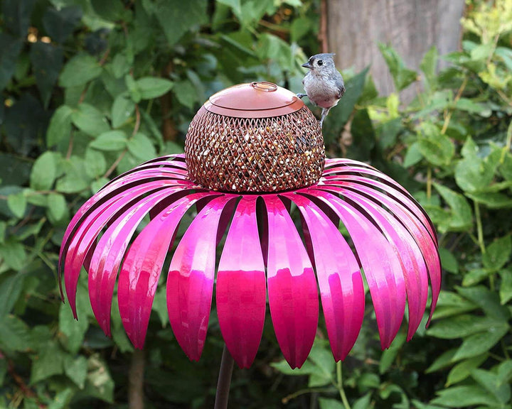 Sierlijk vogelhuisje 'Bloem': een duurzaam metalen vogelvoeder voor je tuin en vogels.