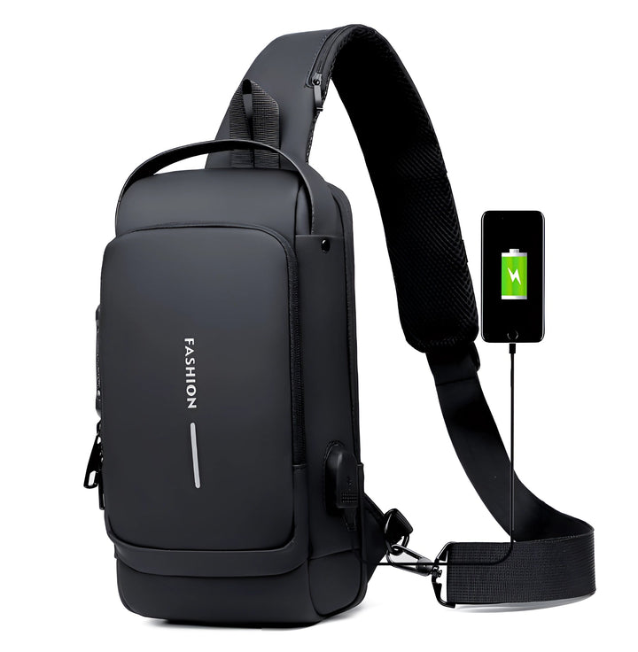 Diefstalveilige USB-rugzak van waterbestendig materiaal, zwart, ergonomisch, vooraanzicht, modern design.