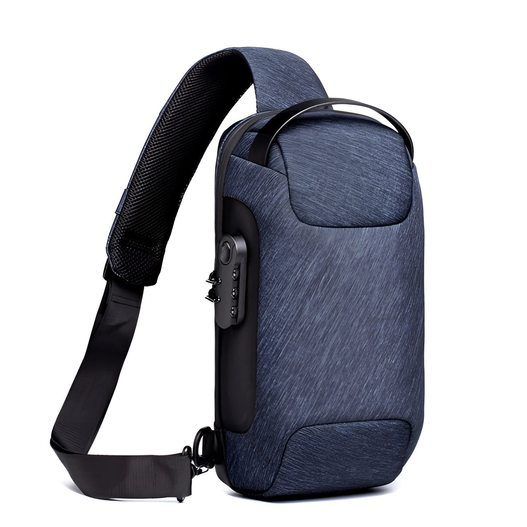 Diefstalveilige USB-rugzak van waterbestendig materiaal, zwart, ergonomisch, vooraanzicht, modern design.