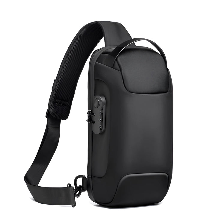 Diefstalveilige USB-rugzak van waterbestendig materiaal, zwart, ergonomisch, vooraanzicht, modern design.