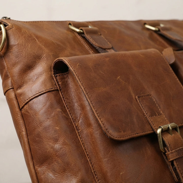 Stijlvolle unisex vintage schoudertas, ideaal als laptoptas of reistas voor werk en studie.