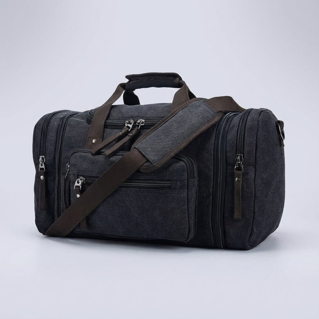 Stevige WeekenderPro weekendtas met comfortabele handvatten en afneembare schouderband voor gemakkelijke reis.