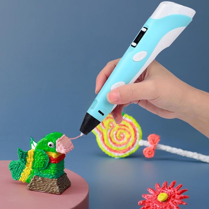 DoodleForm 3D-printerpen in actie, ideaal voor creatieve ontwerpen, compact, gebruiksvriendelijk, incl. gekleurd PLA-filament.