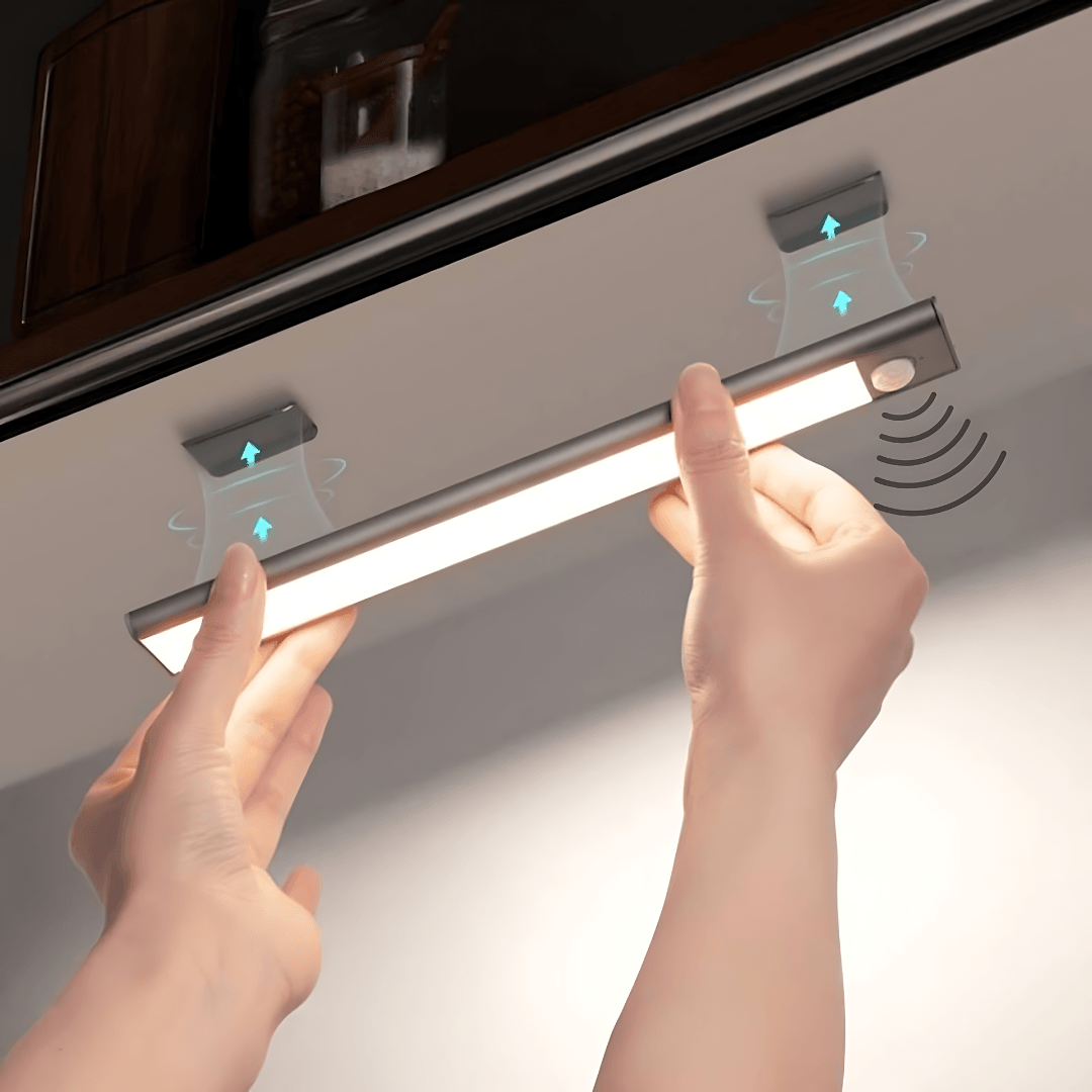 Draadloos oplaadbaar LED sensorlampje met bewegingssensor, ideaal voor kasten, keuken of als nachtlampje.