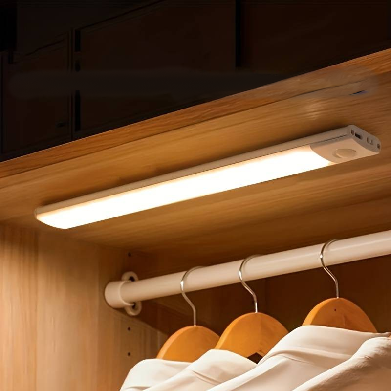 Draadloze bewegingssensor lamp GlowMotion. Slimme oplaadbare LED verlichting voor kast en keuken.