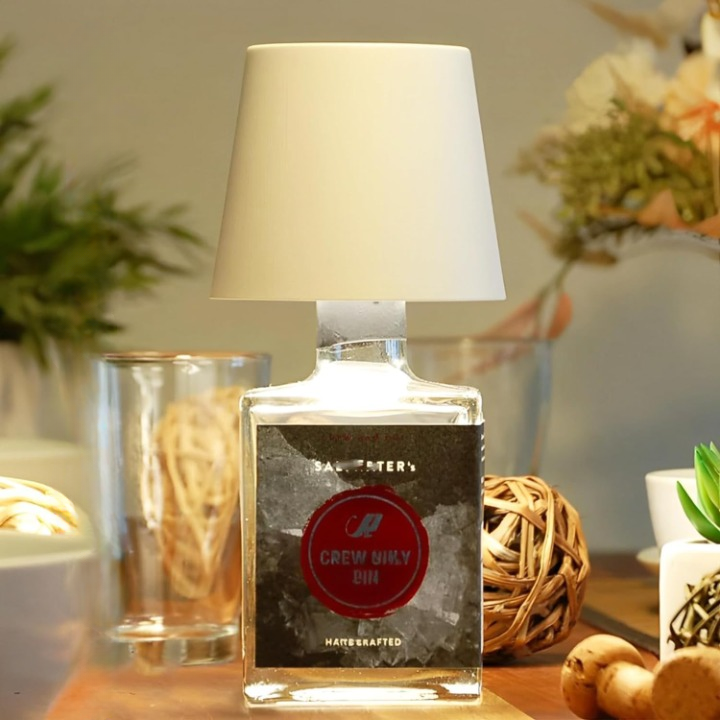 Unieke fleslamp met LED verlichting, dimbaar via touch, een blikvanger in elk interieur.