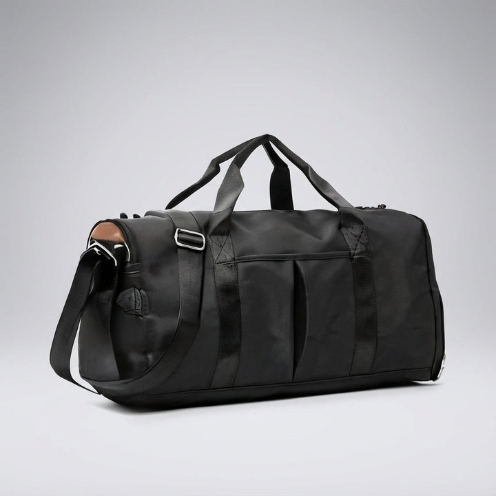 Ruime en lichtgewicht DryVoyager duffeltas, waterdicht en perfect als sporttas, reistas of weekendtas.