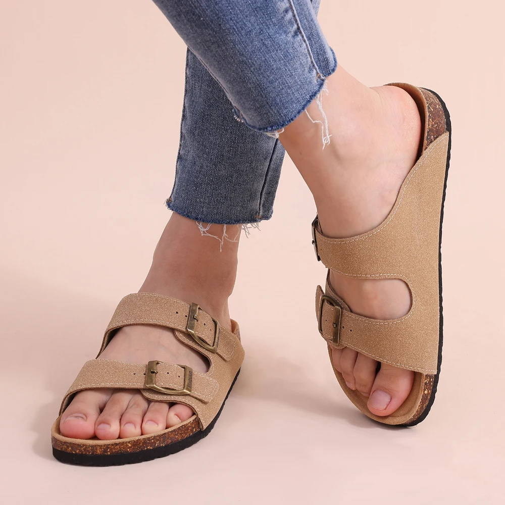 Donkerbruine orthopedische kurksandalen, ergonomisch en comfortabel voor optimale voetondersteuning.