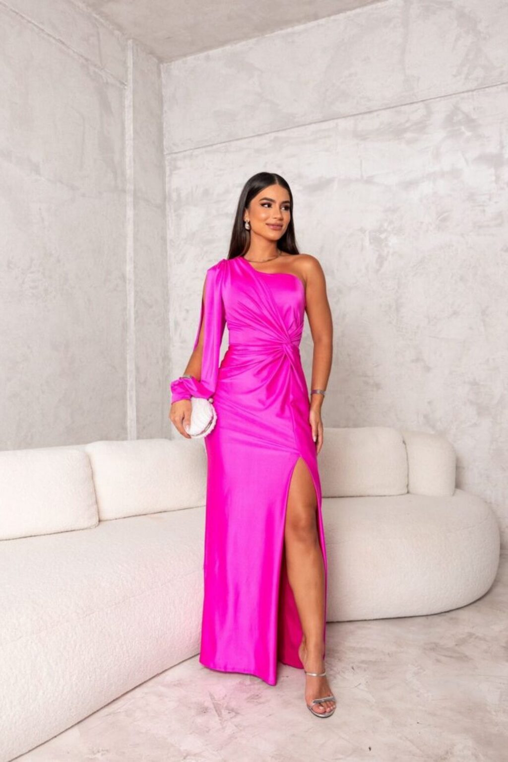 Dames avondjurk met één schouder, asymmetrisch met vloeiende pasvorm, elegant, ideaal voor gala's en bruiloften, verkrijgbaar in vele kleuren.