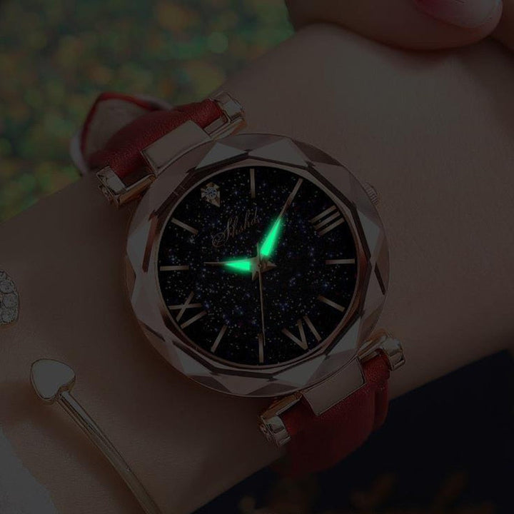 Stijlvol dames polshorloge met uniek wijzerplaat design. Dit elegante horloge is een trendy modeaccessoire.