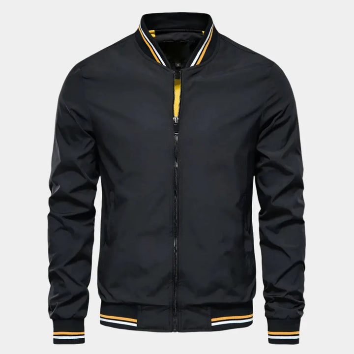 Elegant marineblauw bomberjack gemaakt van hoogwaardige materialen voor stijlvol comfort, perfect voor alle gelegenheden.