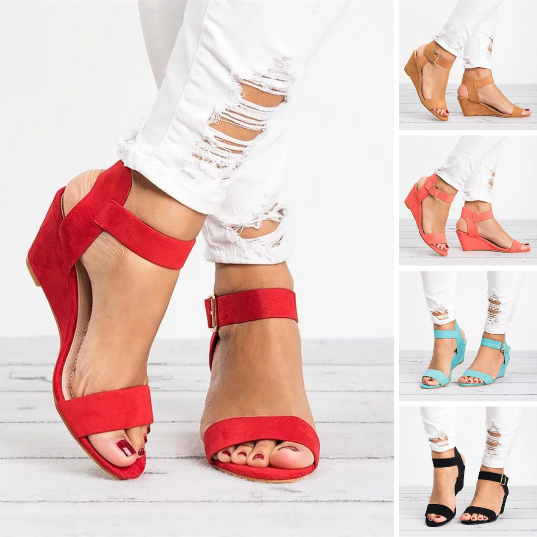 Elegante dames riem sandalen met sleehak, paarse tint, verstelbare bandjes, perfect comfort en stijlvol ontwerp.