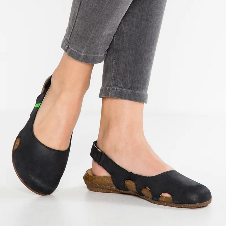 Sandalen met antislipzool voor veiligheid en comfort. Dames sandalen voor de zomer, verkrijgbaar in meerdere kleuren.