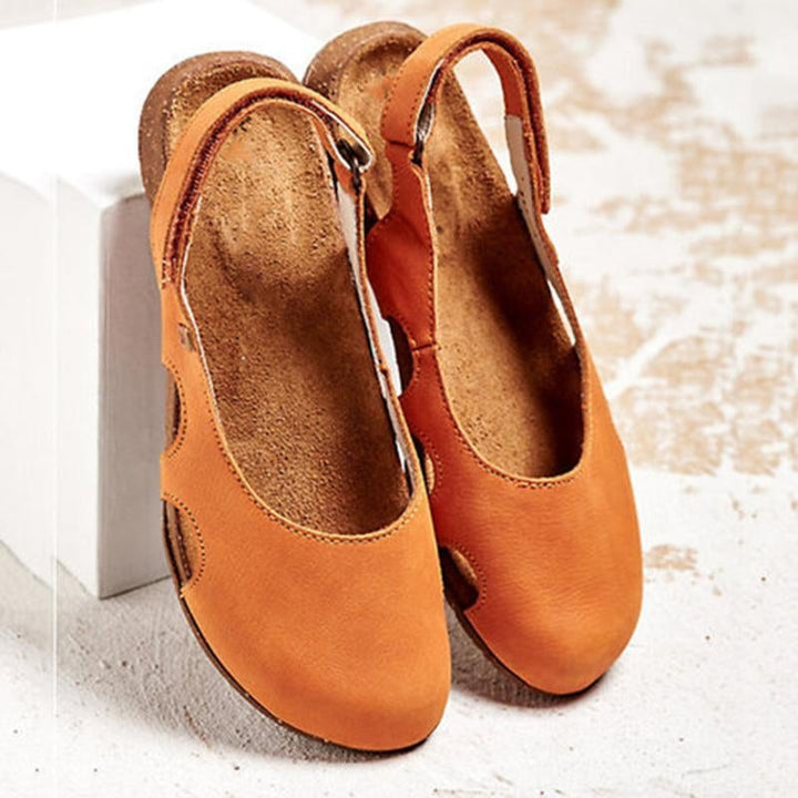 Lichte en stijlvolle dames sandalen voor zomerse dagen. Comfortabele pasvorm, perfect voor dagelijks gebruik.