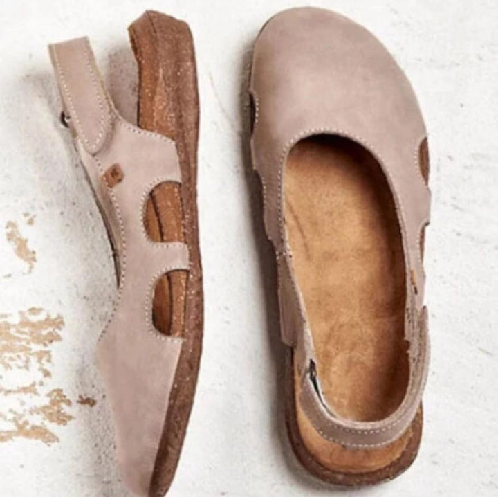 Oranje dames sandalen, levendig en comfortabel. Voeg een vleugje kleur toe aan uw zomerlook.