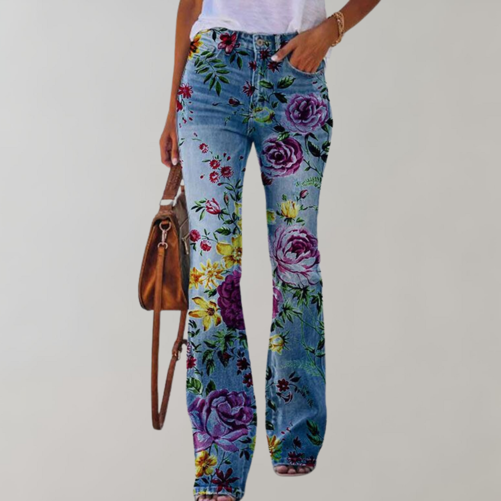 Elegante dames flare broek, moderne uitlopende pasvorm, hoogwaardige materialen, ideaal voor formele en casual outfits.