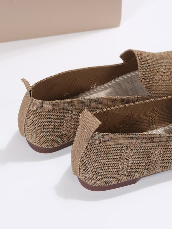 Slippers met ademende stof, perfect voor de zomer.