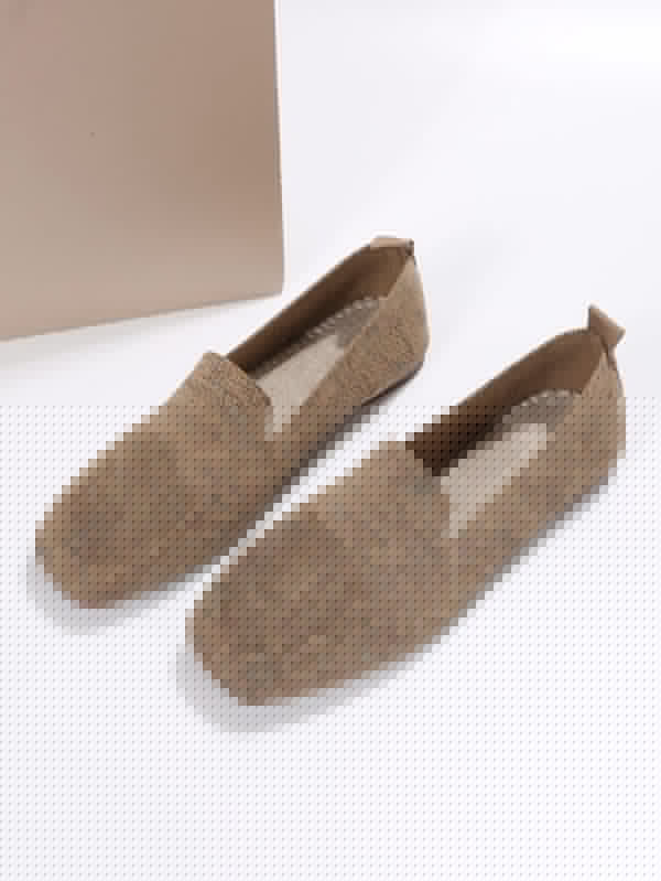 Comfortabele damesslippers met een modern en tijdloos design.