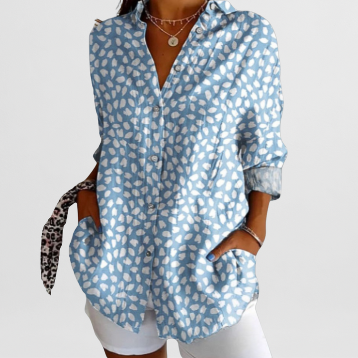 Elegante damesblouse, lichtblauw, gemaakt van premium katoen, veelzijdig voor kantoor en dagelijks gebruik, kreukvrij en chic.