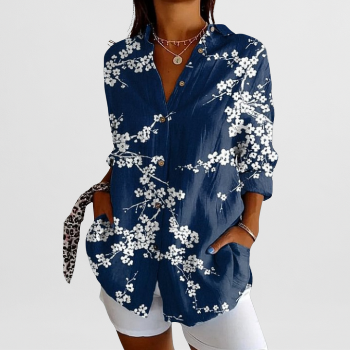 Elegante damesblouse, lichtblauw, gemaakt van premium katoen, veelzijdig voor kantoor en dagelijks gebruik, kreukvrij en chic.