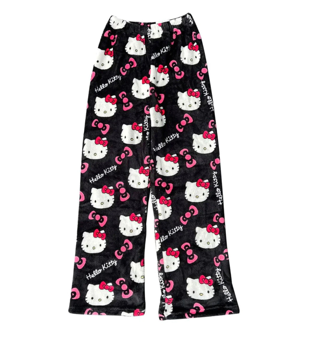 Volledige outfit met de Cyra broek, gestyled voor een dagelijkse, comfortabele look.
