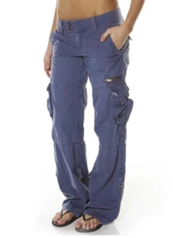 Elegante damesbroek met een strakke pasvorm, perfect voor een professionele of casual look, in verschillende tinten.
