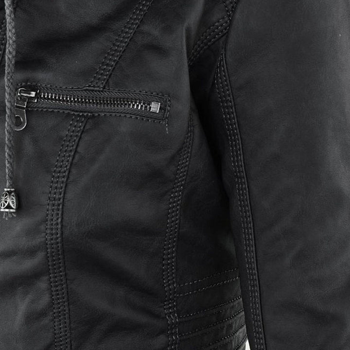 Elegante zwarte dames leren jas, weerbestendig, met capuchon, stijlvolle bescherming tegen regen, hoogwaardige afwerking