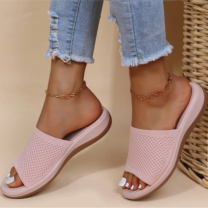 Elegante dames sandalen van ademend mesh-materiaal, veelzijdig voor elke gelegenheid, verkrijgbaar in aantrekkelijke kleuren.