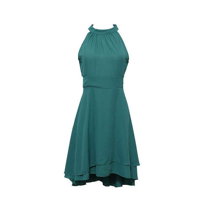 Chique avondjurk of feestjurk voor dames. Elegante halter midi van chiffon met een mouwloze slim fit.