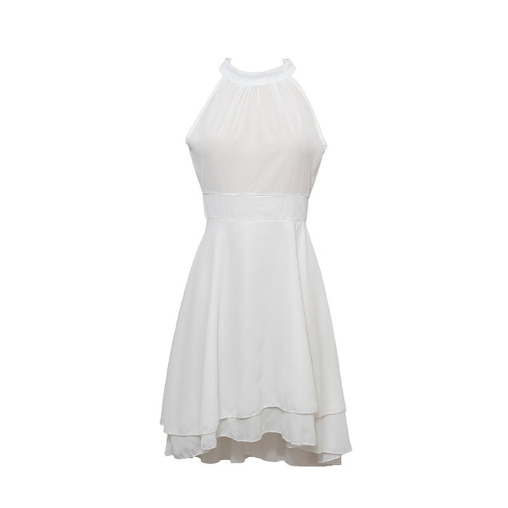 Eenvoudig elegante dames halterjurk. Midi lengte in chiffon, perfect als zomerjurk of avondjurk.