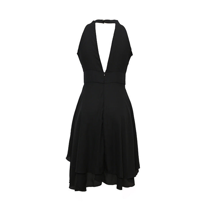 Mouwloze slim fit halterjurk voor dames. Luchtige chiffon midi jurk met hoge taille, comfortabel voor de zomer.