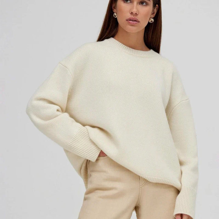 Elegante dames kasjmier trui, warm en comfortabel. Perfecte basic pullover voor wintermode, een maat.