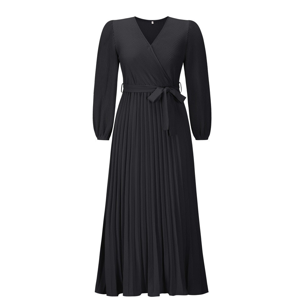 Zomerse dames V-hals maxi jurk met vloeiende plissé en wijde zoom. Elegantie voor elke gelegenheid.