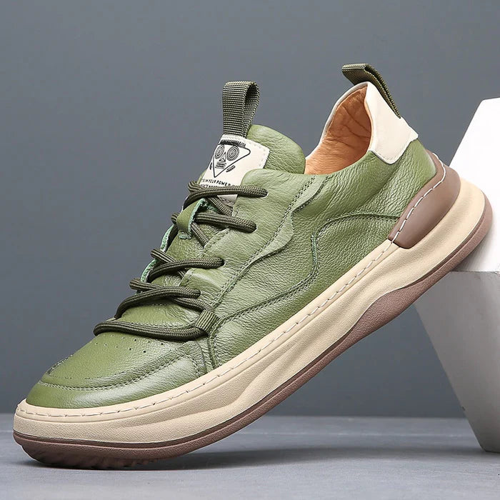 Schoenen van echt Pelle Italiaans leer met ultralichte en flexibele zool in beweging.