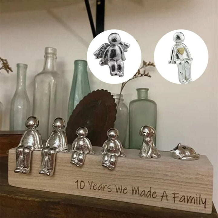 Decoratief beeldje van een familie, prachtig aandenken aan familieliefde. Tijdloos ornament.