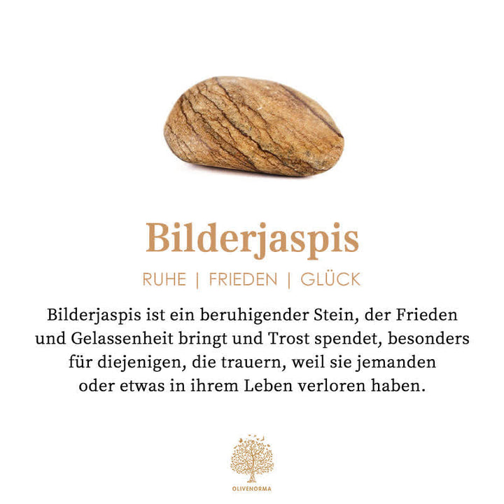 Elegante halsketting met kruis van natuurlijke edelstenen, spirituele sieraden die kracht en bescherming symboliseren.