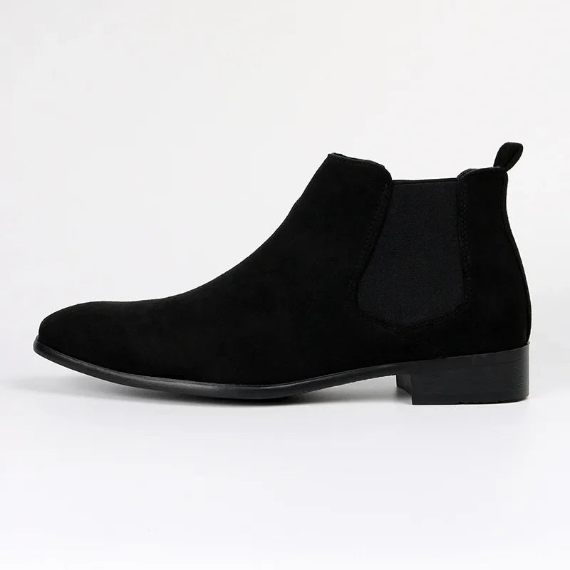 Elegante heren Chelsea laarzen met elastische zijkanten en treklus, bruin en stijlvol, perfect voor elke gelegenheid.