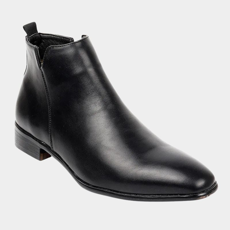 Elegante herenlaarzen in vintage design, bruine lederlook, slanke pasvorm, ergonomische zool voor hoog comfort.