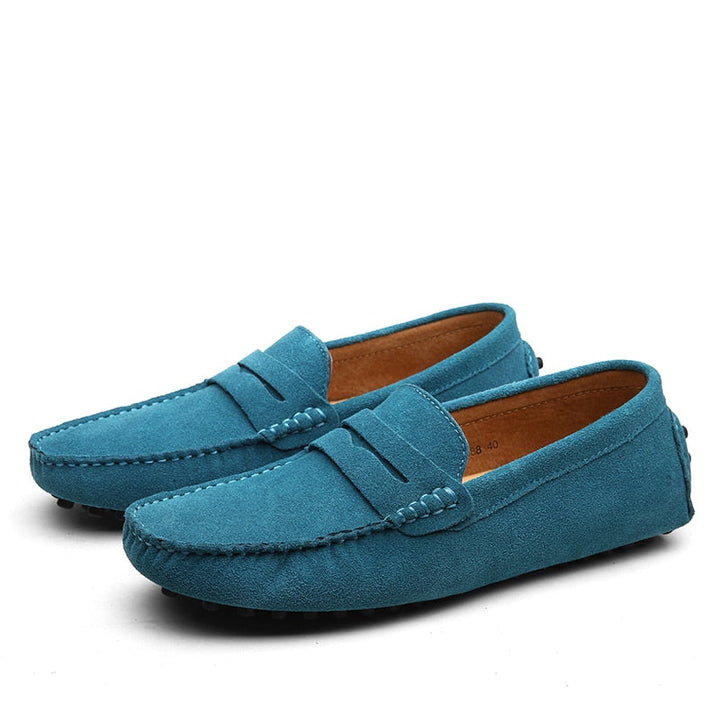 Blauwe Italiaanse heren loafers, comfortabele instappers voor een moderne en casual look.