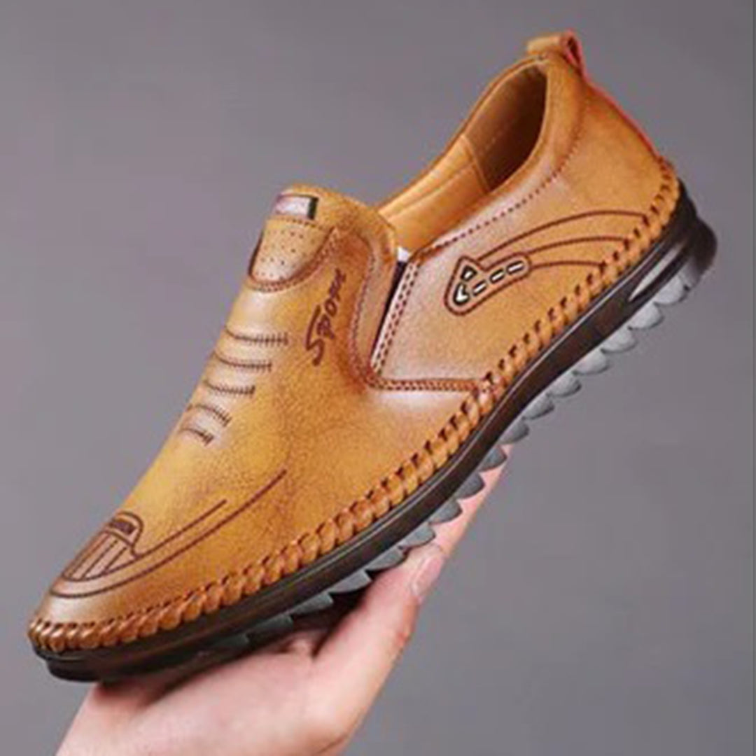 Stijlvolle kaki leren herenschoenen met stevige rubberen zool, ideaal voor herfst en winter, biedt comfort en stijl.